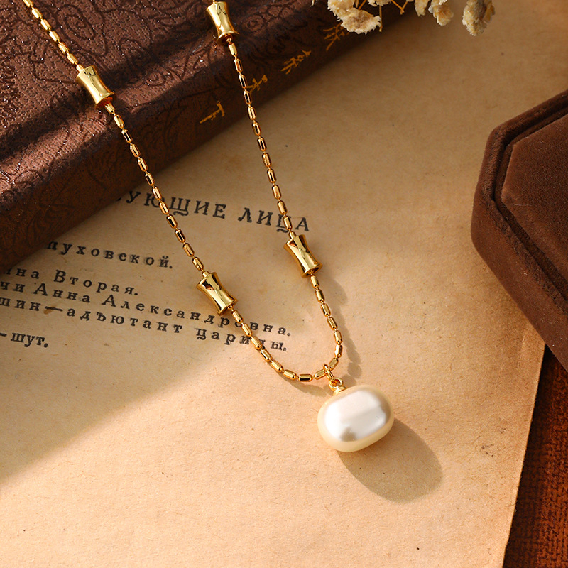 Colier cu perle, design geometric, cupru, lanț cu plăci răsucite, pandantiv din cupru, greutate 10 g