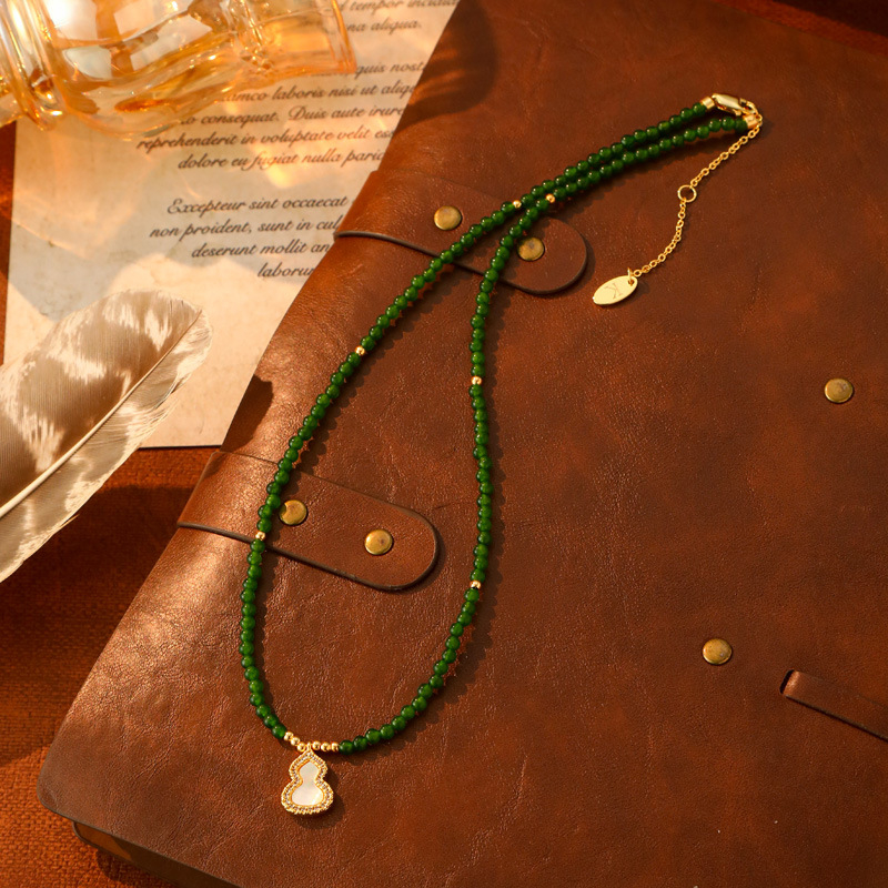 Colier cu perle, design geometric, cupru, lanț cu plăci răsucite, pandantiv din cupru, greutate 10 g