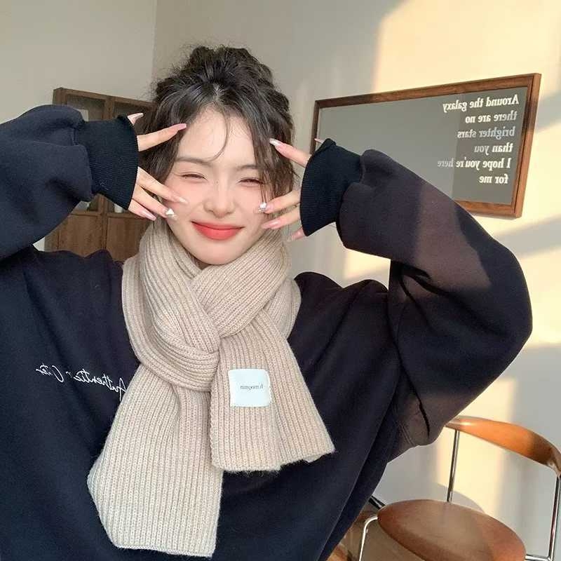 Шал в корейски стил, плетен, изкуствен кашмир/акрил, подходящ за зима, пролет и есен, стартирал през лятото на 2025 г.