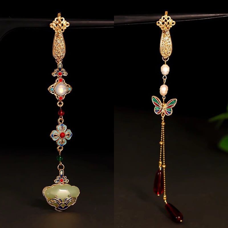 Lydinio segė kinų stiliaus su daugybe formų (širdis, gėlė, mazgas, rombas, geometrijos formos); dekoratyvus dėvėjimas, dviguba funkcija kaip pakabukas.