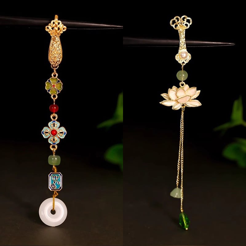 Lydinio segė kinų stiliaus su daugybe formų (širdis, gėlė, mazgas, rombas, geometrijos formos); dekoratyvus dėvėjimas, dviguba funkcija kaip pakabukas.