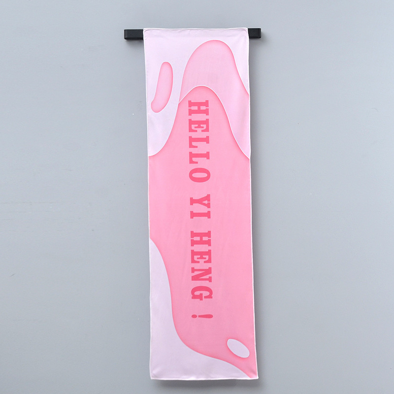 Sporttörölköző, ice-silk, gyors száradás, verejték felszívódása, hűsítő, hordozható