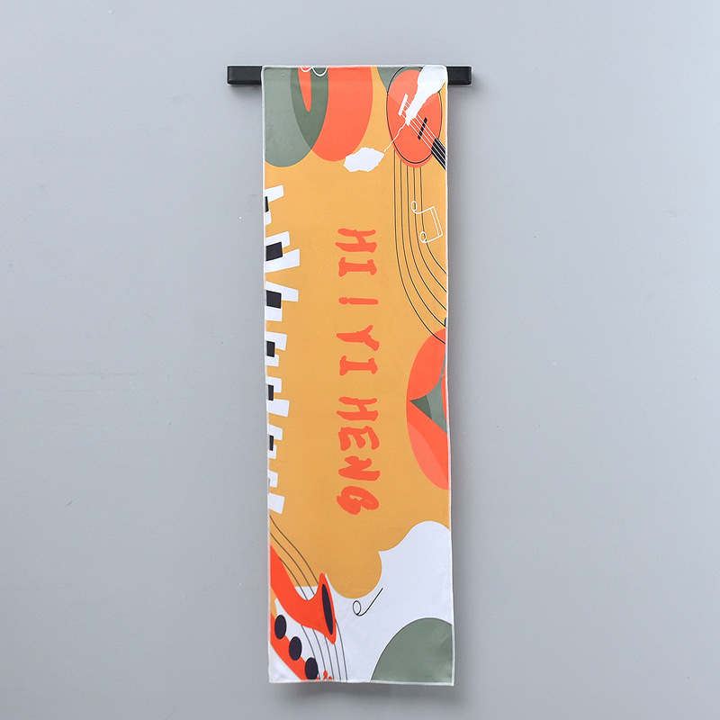 Sporttörölköző, ice-silk, gyors száradás, verejték felszívódása, hűsítő, hordozható