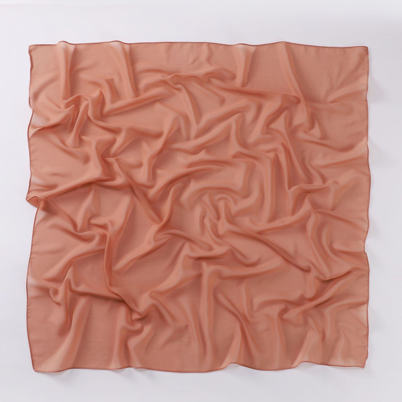 Шал от перлен шифон – квадратен, за всички сезони, с опция за персонализация