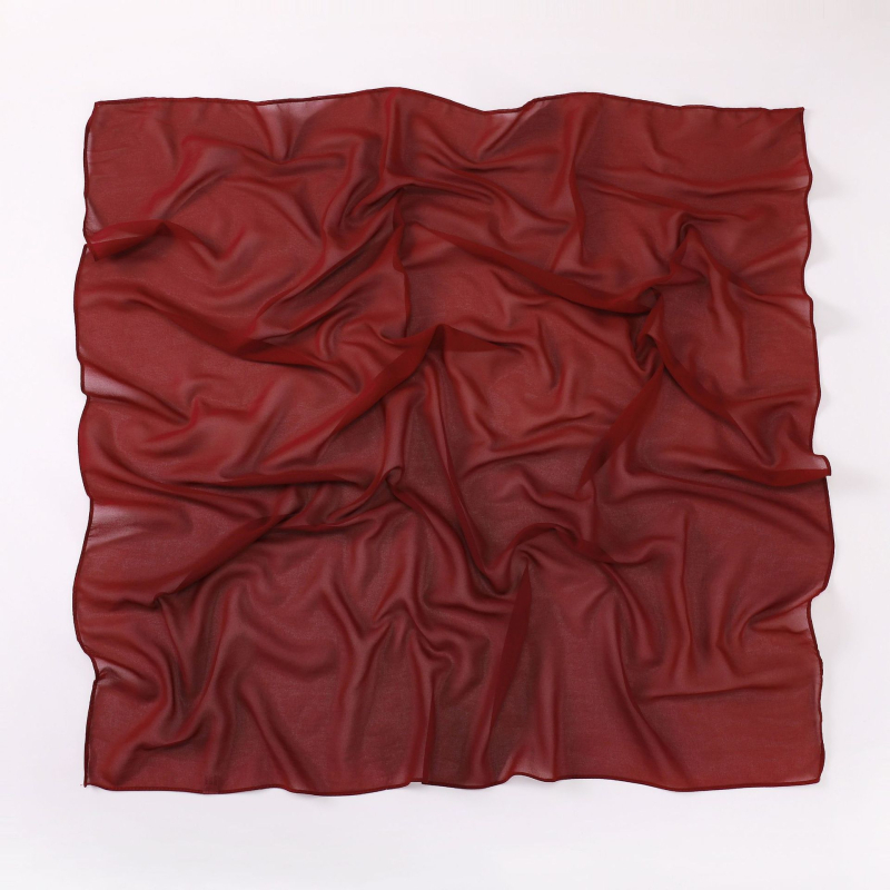 Шал от перлен шифон – квадратен, за всички сезони, с опция за персонализация