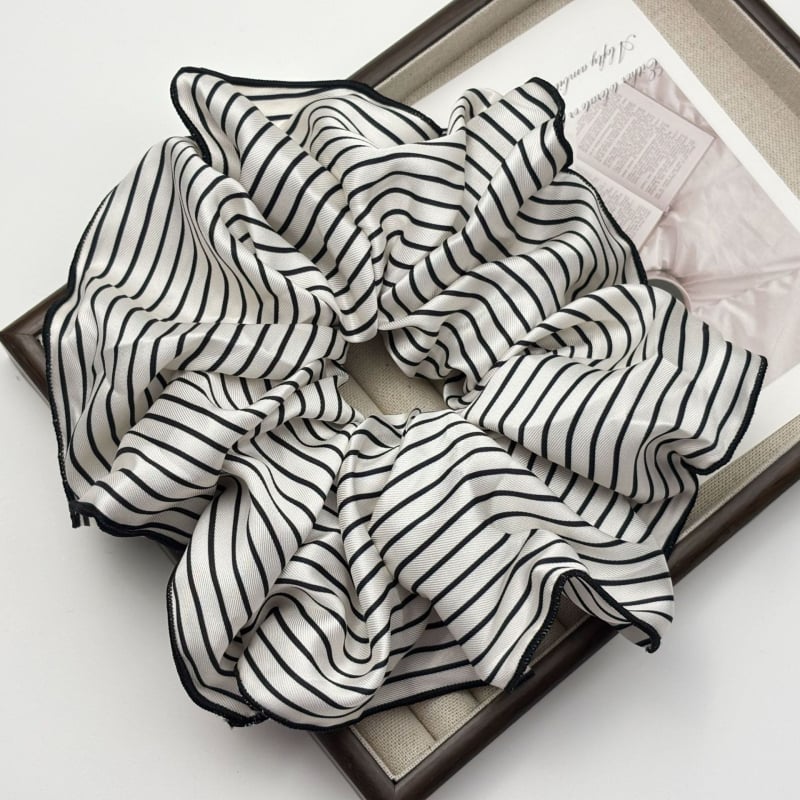 Auduma matu lentīte – svītrainu rakstu, roku darbs, rudens 2024, brīvs stil, svaigs un salds izskats