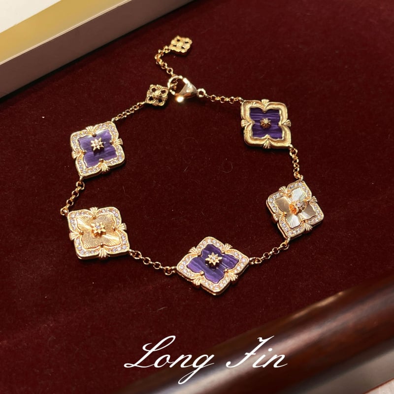 Prancūziškas retro ametisto juvelyrų komplektas — keturių lapų dobilas ir lango gėlių motyvas; varis, elektroplakavimas; perlų šluotos grandinė; įtraukiama karolį, apyrankę, auskarus ir žiedą