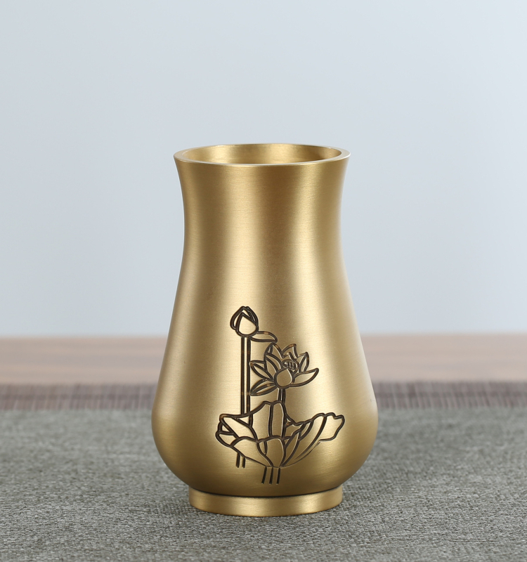 Žalvarinis arbatų ceremonijos priedų rinkinys – šeši ponai, Skandinavijos stilius