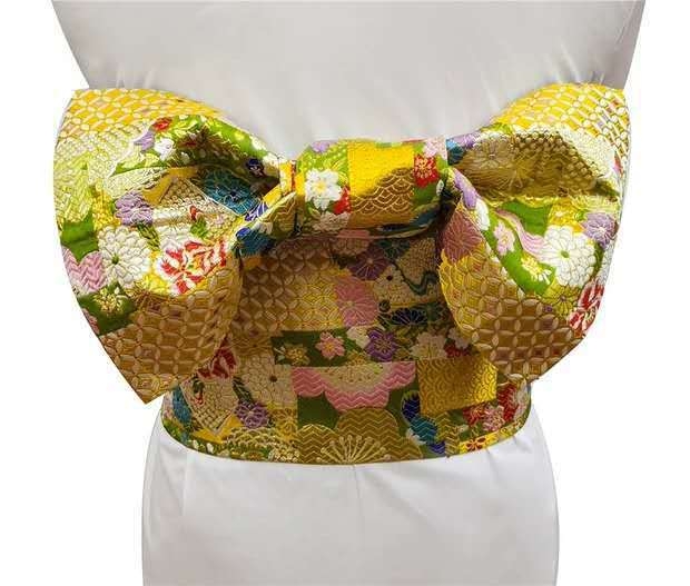 Kimonu za žene u japanskom stilu s reljefnim pojasom i mašnicom za glavu – dodaci za kimono; Materijal: tkanina; Kopča pojasa: pleteni; Način zatvaranja: drugi; Tehnologija obrade: pletene cvijeće