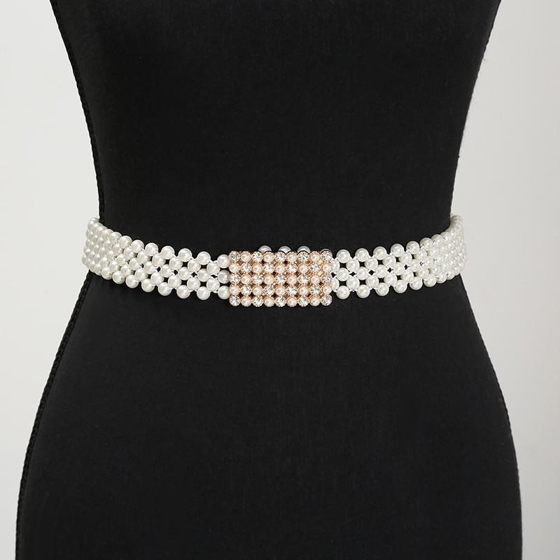 Juosmens grandinė su kristalais, metalo medžiaga, ilgis 60–80 cm, plotis 3 cm, saldus stilius