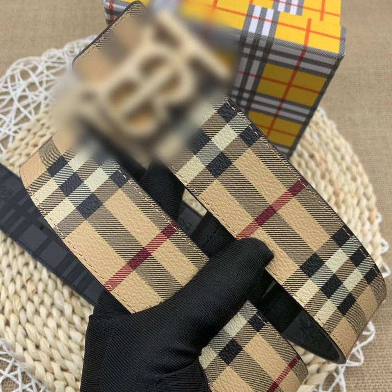 Vyrų diržas – paprastas, kasdieninis klasikinis stilius, plotis 2-4 cm, įspausta split oda, sagtis iš lydinio