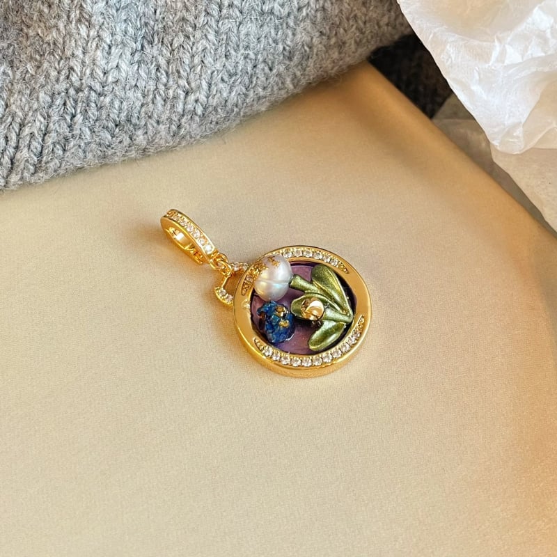 Nala perlų vėrinių pakabukas su dažytu emalu ir alyvos lašų efektu, geometrinė forma