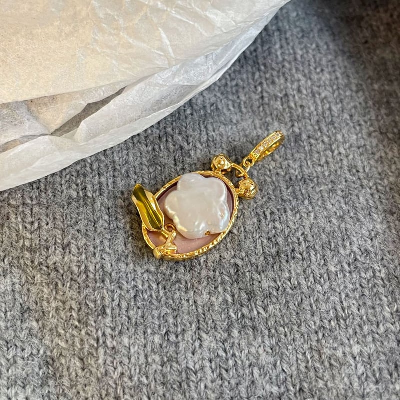 Nala perlų vėrinių pakabukas su dažytu emalu ir alyvos lašų efektu, geometrinė forma