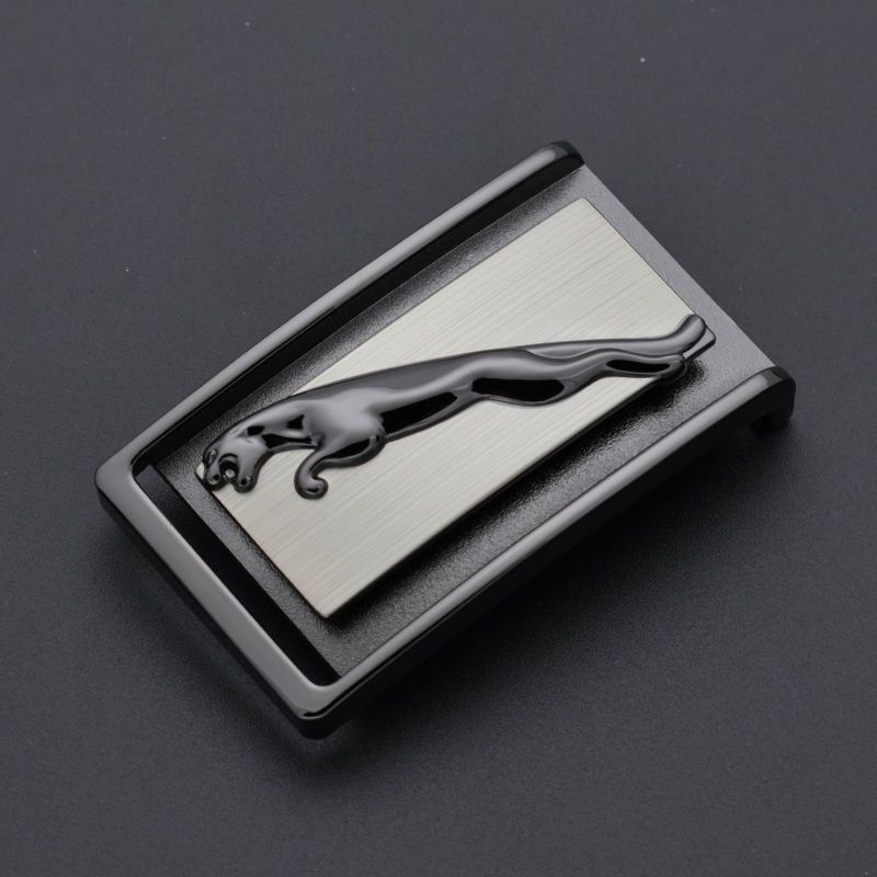 Diržo sagtis su smeigtuku, kasdienis stilius, 2025 m. pavasaris