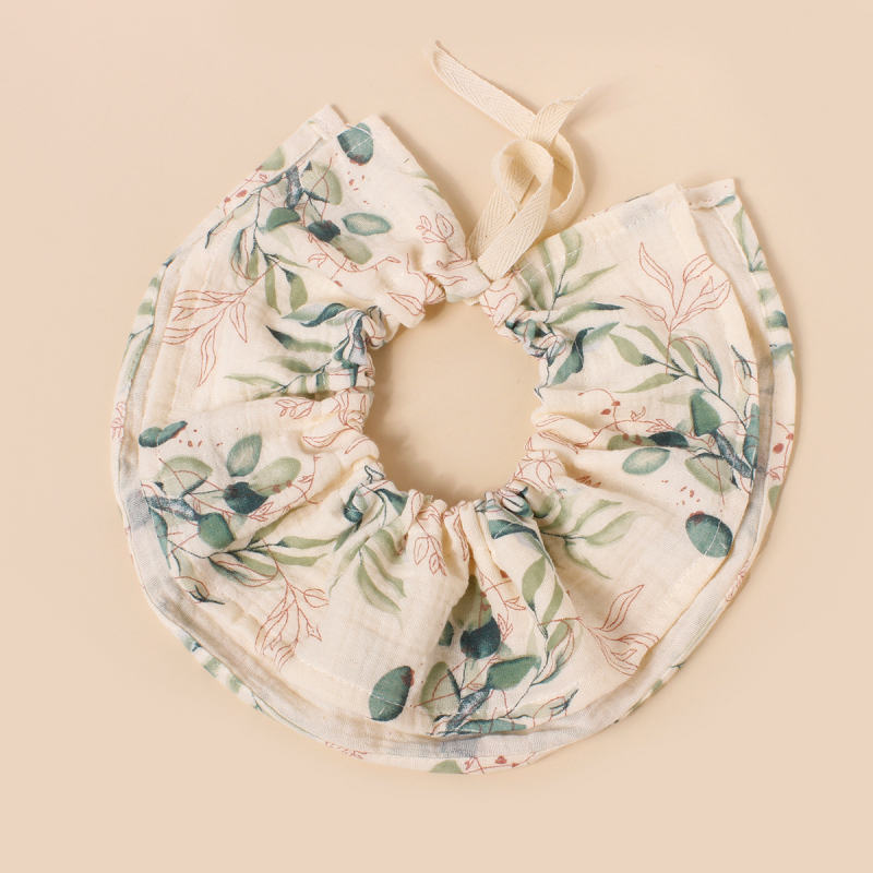 Baba pamutból készült etető ruházat? 360°-ban állítható övvel; négyréteg vast géz nyálkendő; kerek forma; nagy nedvszívó képesség; 0–3 éves csecsemők számára