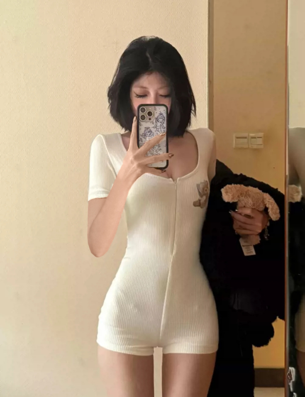 Lányoknak szóló pizsama pántos, Cartoon mintával, vékony anyag, U-alakú gallér — Nyár 2025