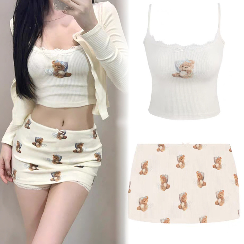 Lányoknak szóló pizsama pántos, Cartoon mintával, vékony anyag, U-alakú gallér — Nyár 2025