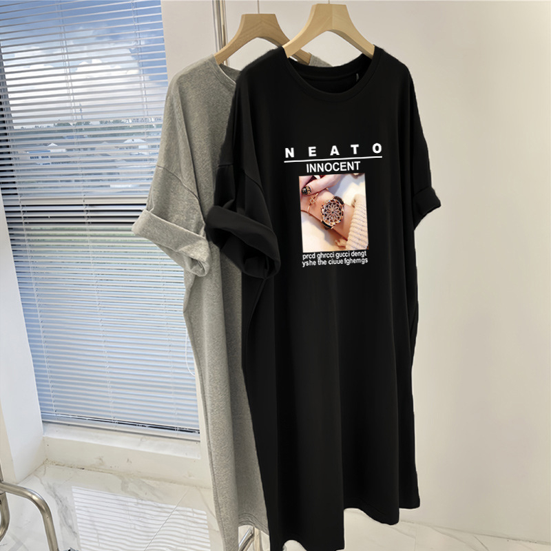 Lagana ljetna noćna haljina – duga haljina u stilu T‑haljine s okruglim izrezom i 3/4 rukavima, milk silk tkanina, 95–100% poliester, 161–180 g/m2