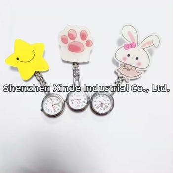 Moteriški slaugos krūtinės laikrodis, kvarcinis Huachen SL39 mechanizmas, analoginis rodiklis su skaitmenimis, 24 valandų indikacija, atsparus vandeniui