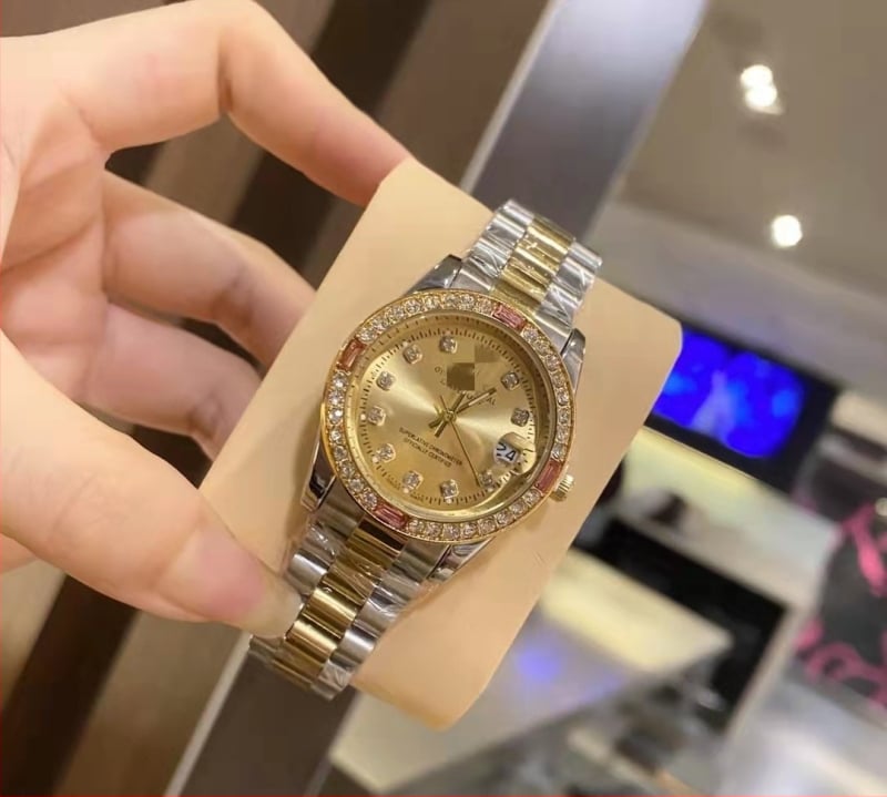 Unisex kvarcinis laikrodis su nerūdijančio plieno riešo juosta, modelis Log, mineralinis stiklas, atsparumas vandeniui 30 m