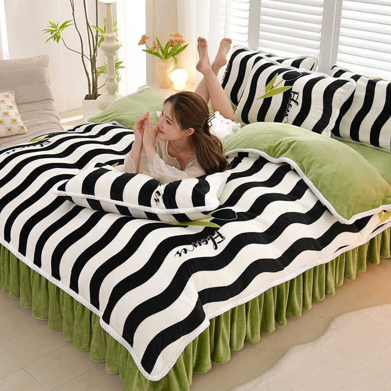 Négy darabos ágyneműhuzat-készlet: flanel, tej velvet, kétszínű fleece, korall fleece – téli melegség