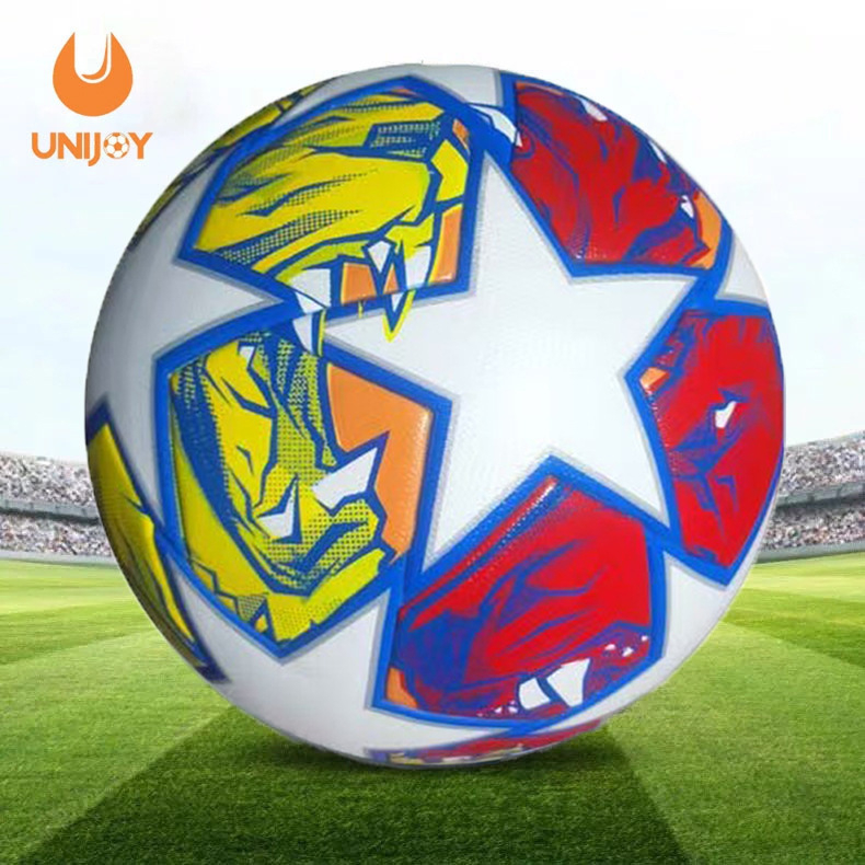 PU materjaliga jalgpall, liimõmblused, logotüübi trükkimine saadaval, kohandamine võimalik, sobib jalgpallile ja jalavõrkpallile