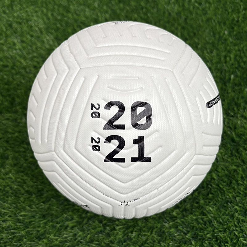 PU materjaliga jalgpall, liimõmblused, logotüübi trükkimine saadaval, kohandamine võimalik, sobib jalgpallile ja jalavõrkpallile