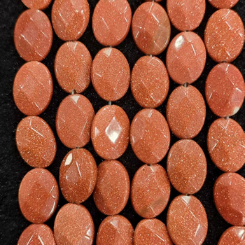 Perle: jajolike dvostruko facetirane od prirodnog ahata; Podrijetlo: Qingdao; Obrada: Drugo; Stil: Personalizirani stil