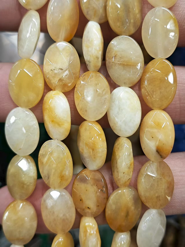 Perle: jajolike dvostruko facetirane od prirodnog ahata; Podrijetlo: Qingdao; Obrada: Drugo; Stil: Personalizirani stil