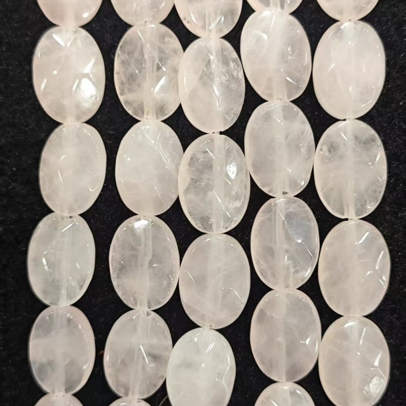 Perle: jajolike dvostruko facetirane od prirodnog ahata; Podrijetlo: Qingdao; Obrada: Drugo; Stil: Personalizirani stil