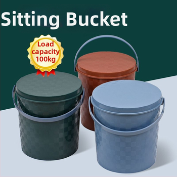 Plastist paksenenud kaasaskantav ämber käepideme ja kaanega koduseks kasutuseks, kalapüügiks, auto pesuks ja hoiustamiseks