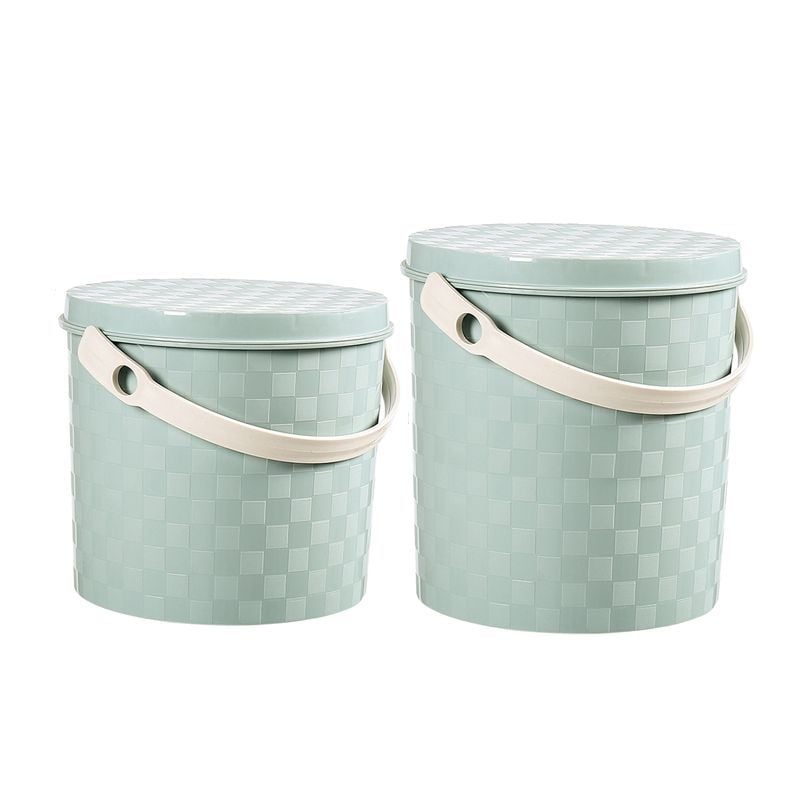 Plastist paksenenud kaasaskantav ämber käepideme ja kaanega koduseks kasutuseks, kalapüügiks, auto pesuks ja hoiustamiseks