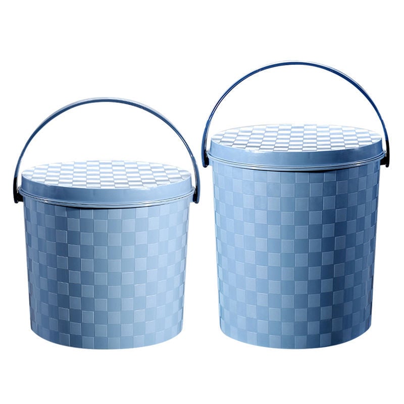 Plastist paksenenud kaasaskantav ämber käepideme ja kaanega koduseks kasutuseks, kalapüügiks, auto pesuks ja hoiustamiseks