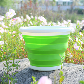 Silikoonist kalastusämber — paksenenud, kaasaskantav, vee kogumiseks ja kätepesuks.