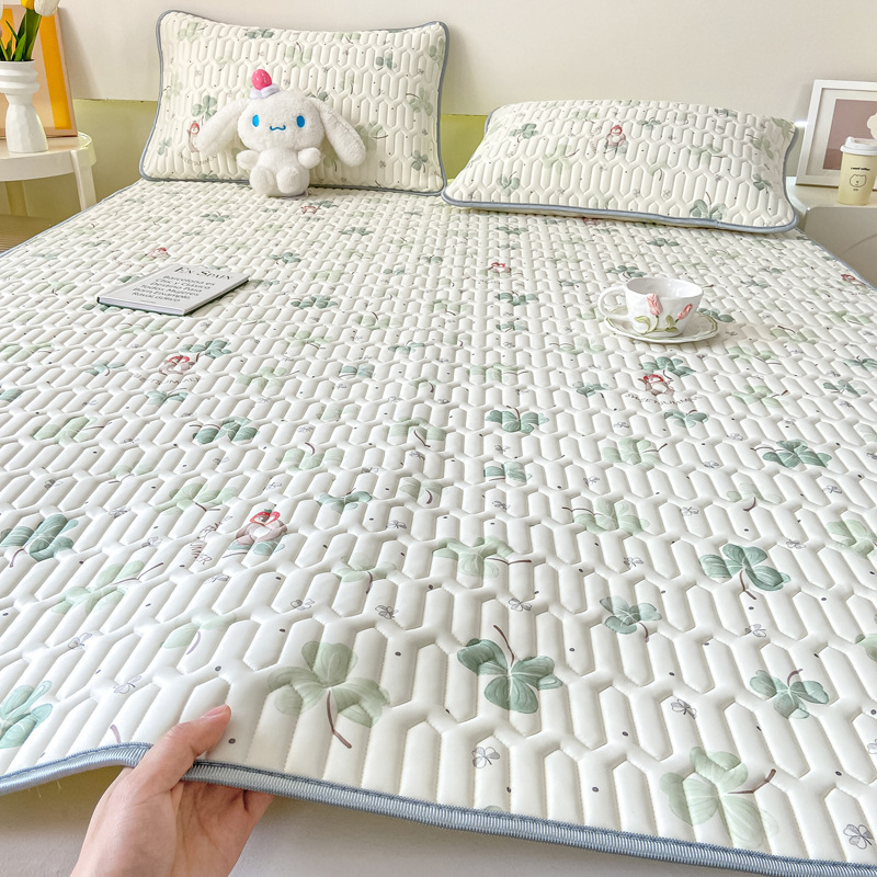 Latekso miego kilimėlis su silkscreen gėlių raštu; natūralus lateksas, latekso sudėtis 80-90%, šiuolaikinis minimalistinis stilius