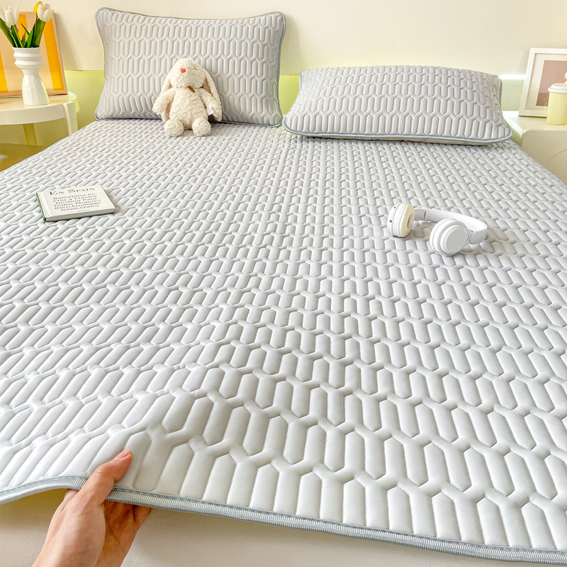 Latekso miego kilimėlis su silkscreen gėlių raštu; natūralus lateksas, latekso sudėtis 80-90%, šiuolaikinis minimalistinis stilius