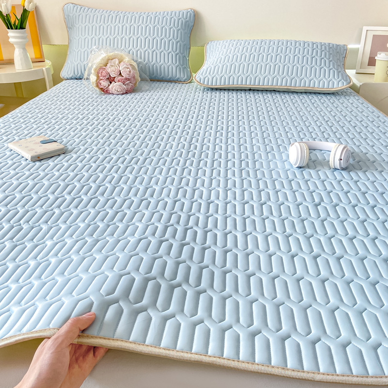 Latekso miego kilimėlis su silkscreen gėlių raštu; natūralus lateksas, latekso sudėtis 80-90%, šiuolaikinis minimalistinis stilius