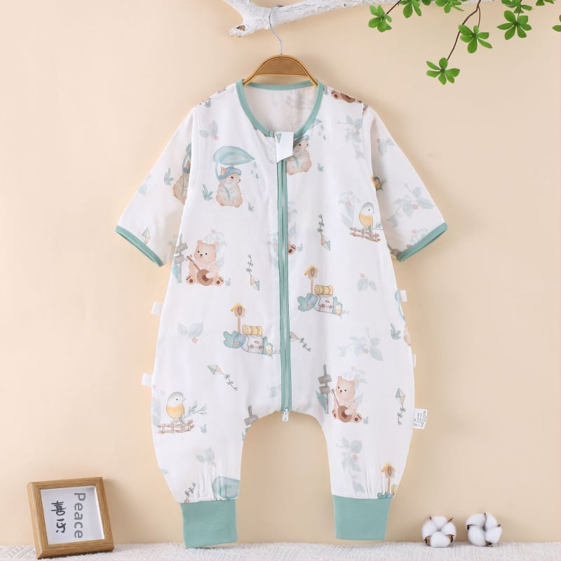 Vaikų miego maišelis iš bambuko pluošto; lengvas vasaros modelis; trilypė konstrukcija (audinys, pamušalas, užpildas) iš bambuko pluošto; nailoninis užtrauktukas; drėgmės valdymas; tinkamas kūdikiams ir vaikams (0–6 m.)