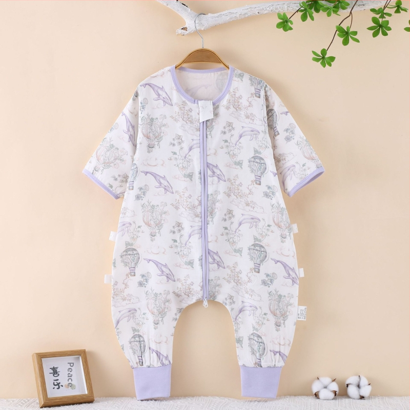 Vaikų miego maišelis iš bambuko pluošto; lengvas vasaros modelis; trilypė konstrukcija (audinys, pamušalas, užpildas) iš bambuko pluošto; nailoninis užtrauktukas; drėgmės valdymas; tinkamas kūdikiams ir vaikams (0–6 m.)