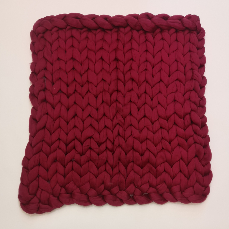 Tekk – triibuline, kaasaegne minimalistlik stiil (Polüester; Triibud; Kaasaegne minimalistlik stiil; Talv; Kaal alla 300 g)