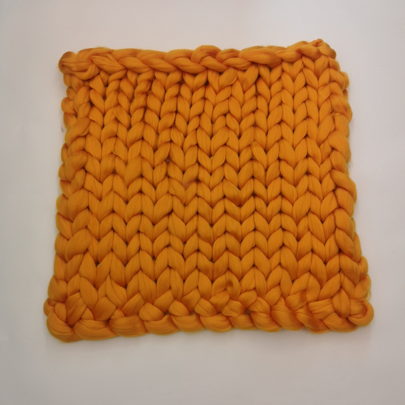 Tekk – triibuline, kaasaegne minimalistlik stiil (Polüester; Triibud; Kaasaegne minimalistlik stiil; Talv; Kaal alla 300 g)