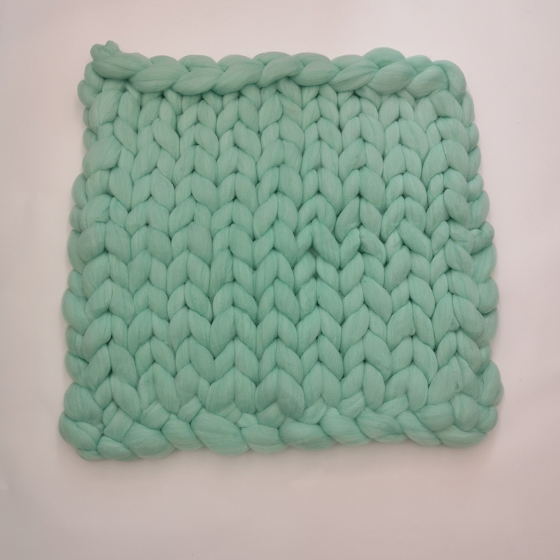 Tekk – triibuline, kaasaegne minimalistlik stiil (Polüester; Triibud; Kaasaegne minimalistlik stiil; Talv; Kaal alla 300 g)