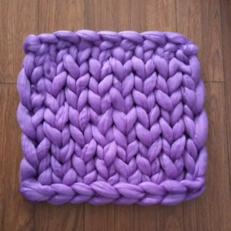 Tekk – triibuline, kaasaegne minimalistlik stiil (Polüester; Triibud; Kaasaegne minimalistlik stiil; Talv; Kaal alla 300 g)