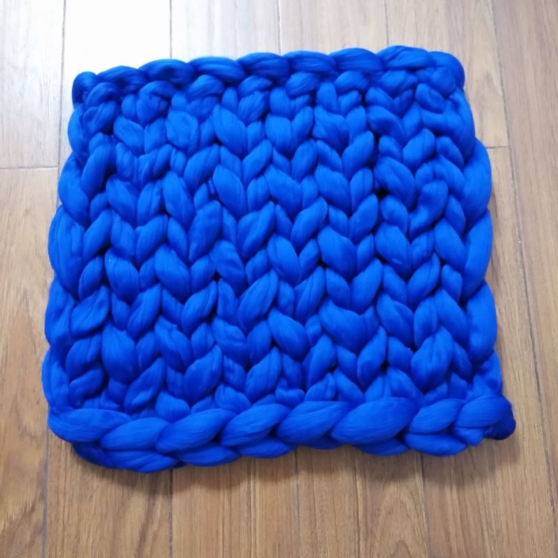 Tekk – triibuline, kaasaegne minimalistlik stiil (Polüester; Triibud; Kaasaegne minimalistlik stiil; Talv; Kaal alla 300 g)