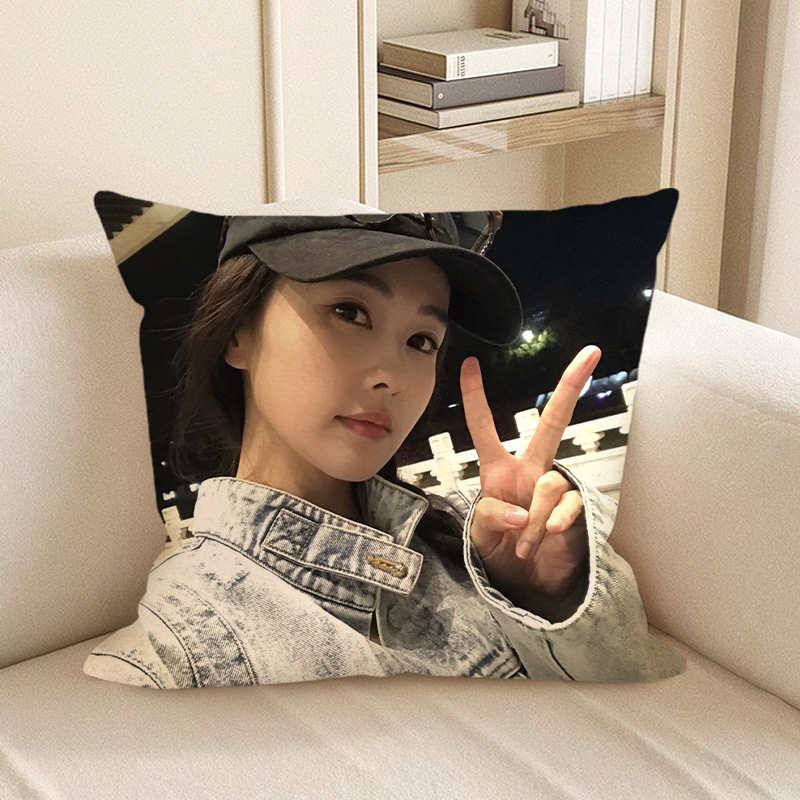 Dvostrani jastuk s temom ljubavi, plišani, iz serije jastuka za dnevni boravak, Zheng Shuyi, Jiang Xue Ning i Li Susu