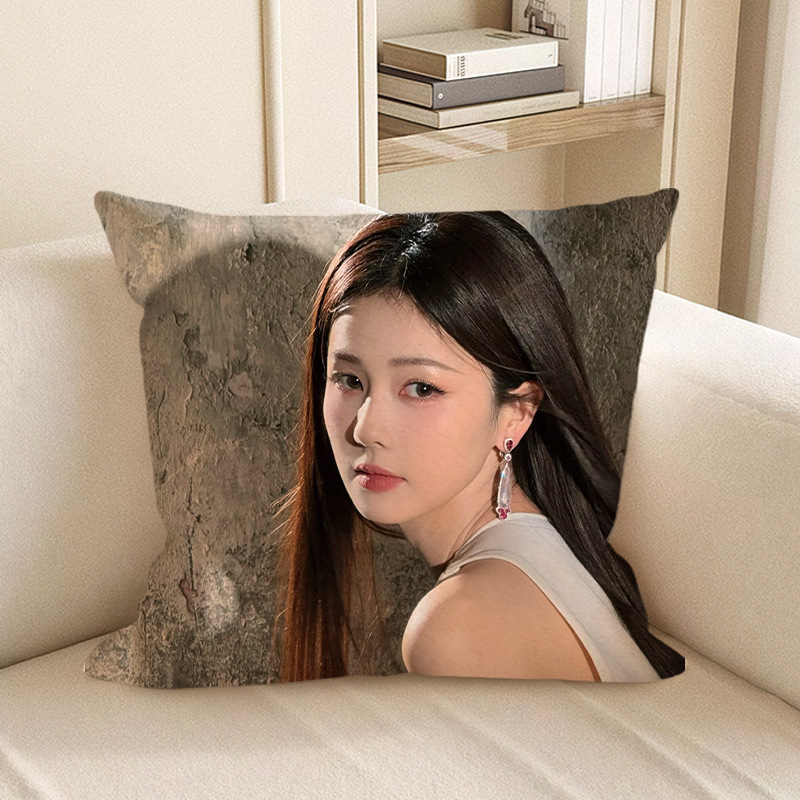 Dvostrani jastuk s temom ljubavi, plišani, iz serije jastuka za dnevni boravak, Zheng Shuyi, Jiang Xue Ning i Li Susu