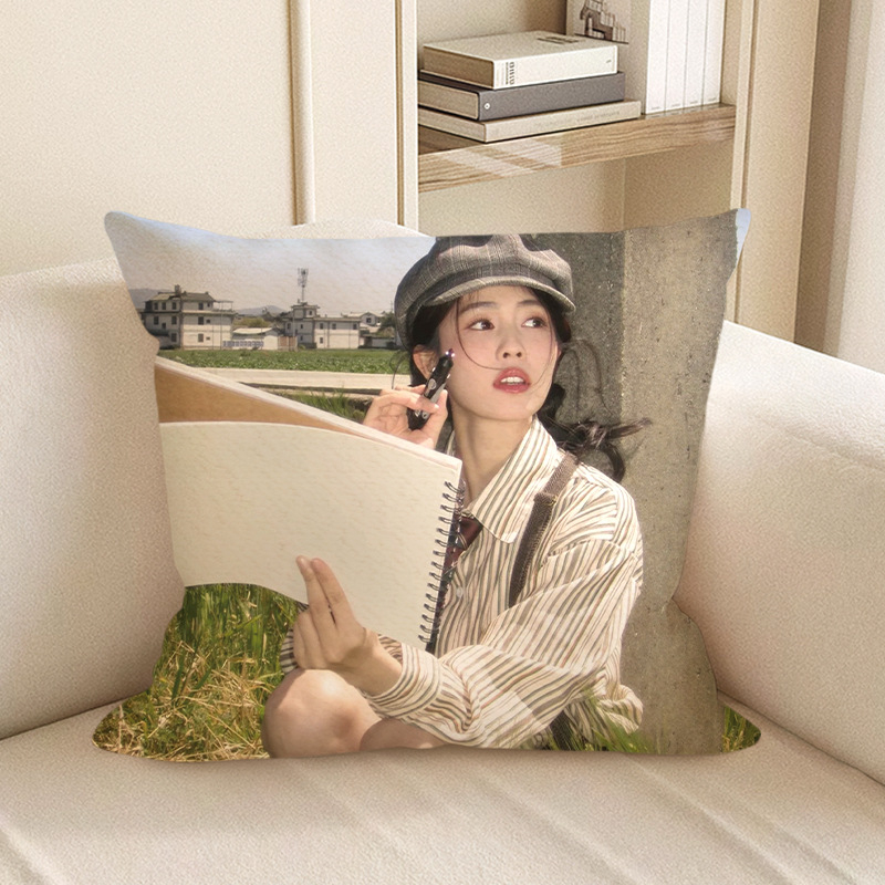 Dvostrani jastuk s temom ljubavi, plišani, iz serije jastuka za dnevni boravak, Zheng Shuyi, Jiang Xue Ning i Li Susu