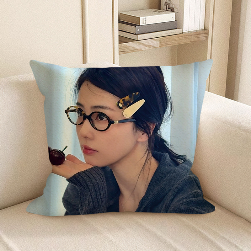 Dvostrani jastuk s temom ljubavi, plišani, iz serije jastuka za dnevni boravak, Zheng Shuyi, Jiang Xue Ning i Li Susu