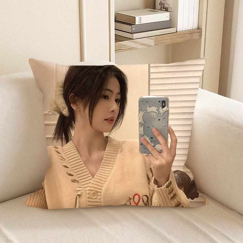 Dvostrani jastuk s temom ljubavi, plišani, iz serije jastuka za dnevni boravak, Zheng Shuyi, Jiang Xue Ning i Li Susu