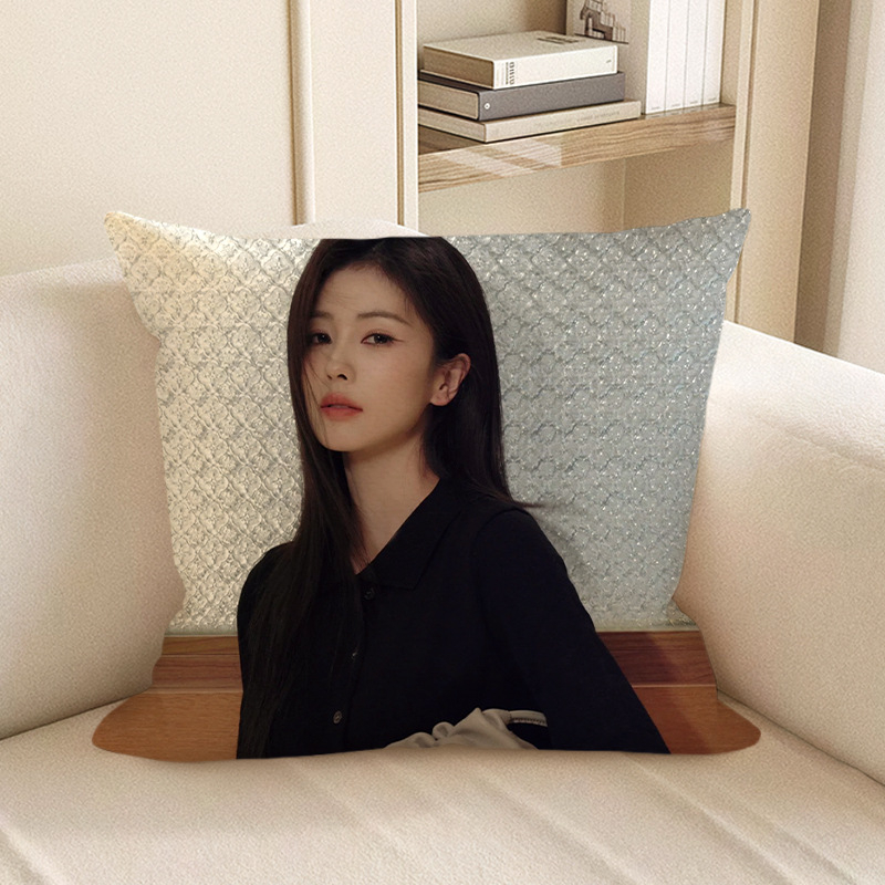 Dvostrani jastuk s temom ljubavi, plišani, iz serije jastuka za dnevni boravak, Zheng Shuyi, Jiang Xue Ning i Li Susu